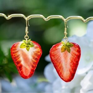 🍓Handmade Real Fresh Strawberry Hearts Earrings Cottage Core Earrings🍓